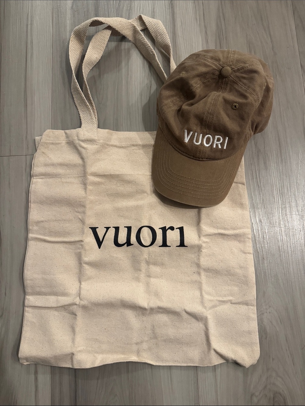 Vuori  Logo Baseball Cap and canvas bag